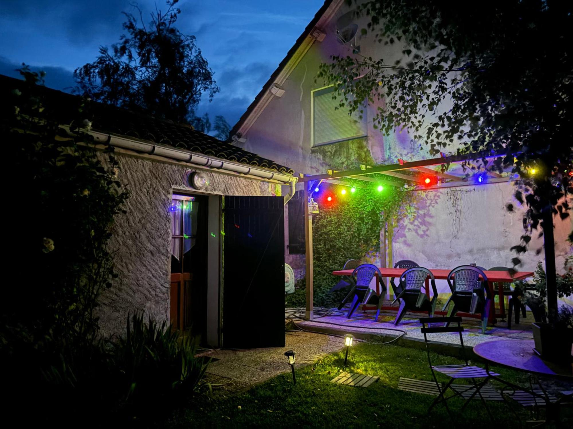 Studio En Auvergne Le Ruisseau Daire Saint-Priest-Bramefant Dış mekan fotoğraf