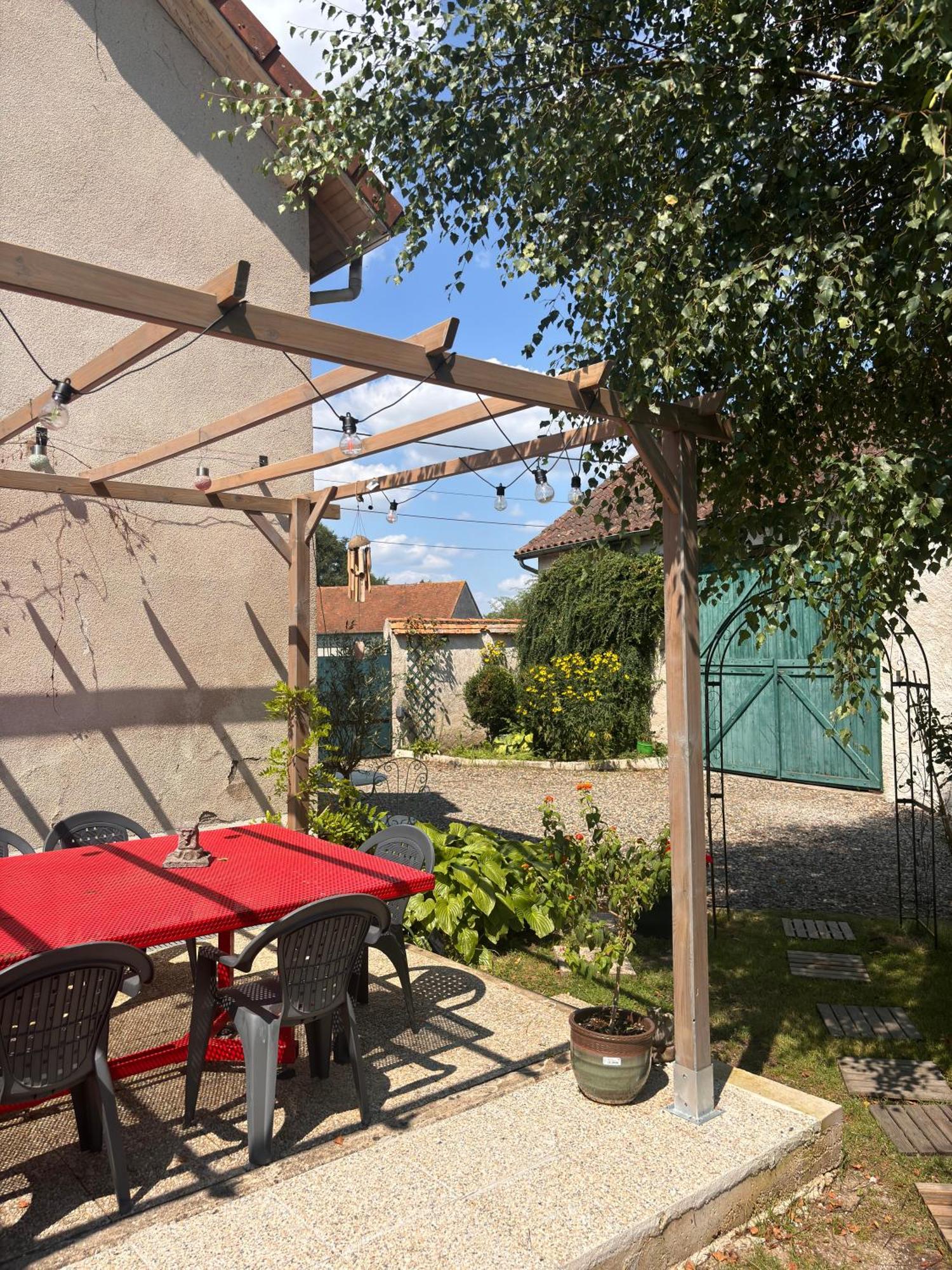 Studio En Auvergne Le Ruisseau Daire Saint-Priest-Bramefant Dış mekan fotoğraf